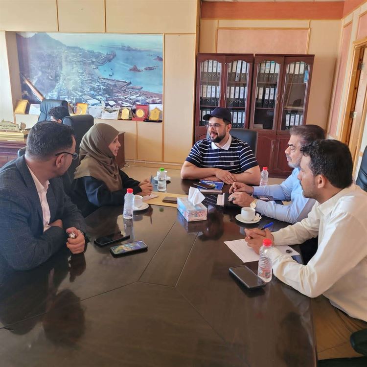 أثناء استقباله مديرة تربية عدن.. الوكيل السقاف يطلع على التحضيرات الخاصة بأنشطة الكشافة