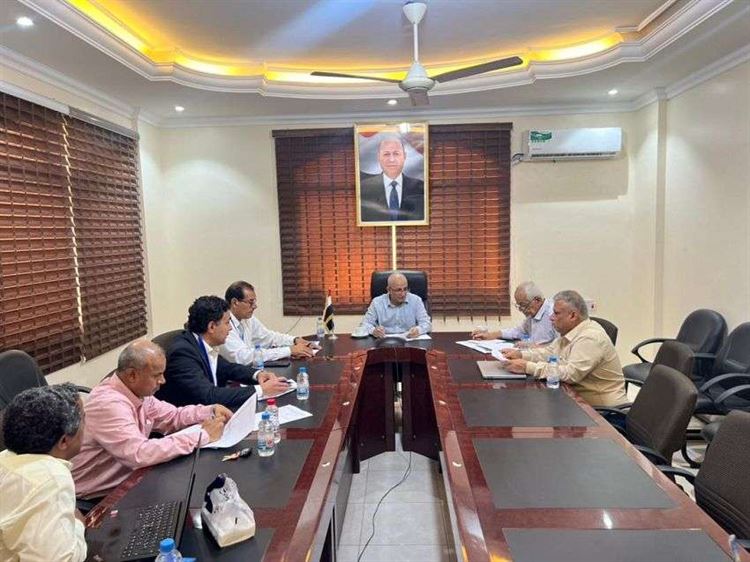 الوزير الشرجبي يبحث مع (UN-HABITAT) آليات التنسيق والتنفيذ للمشاريع بقطاعي المياه والبيئة