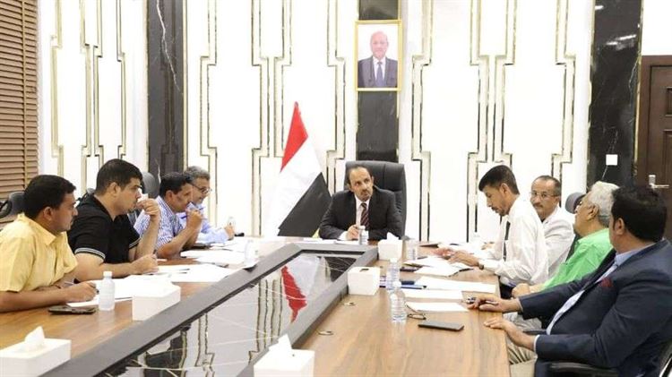 لجنة المناقصات بحضرموت تُقر مشاريعًا في قطاعات المياه والصرف الصحي والجسور والمنشآت الإدارية