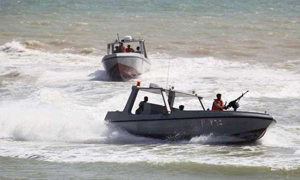 قيادي حوثي: طواقمنا الوقائية تجوب المياه الدولية للتحقق من عدم وجود أي سلوك عدائي