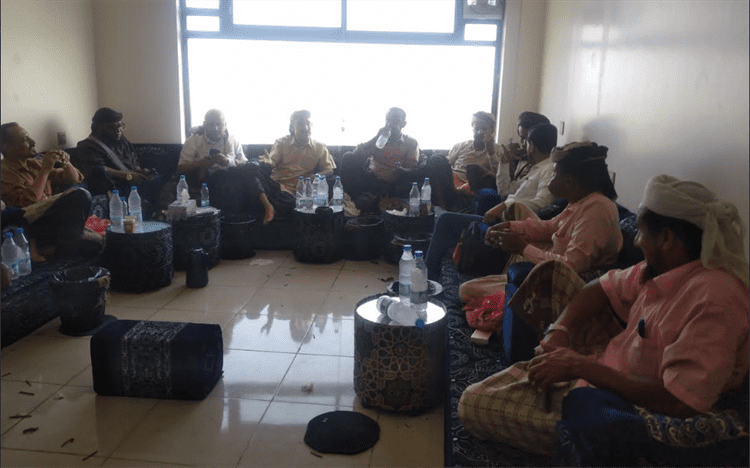 د. عبدالخالق الحوشبي مشاة يترأس اجتماعاً موسعاً للقيادات ومشايخ الحواشب