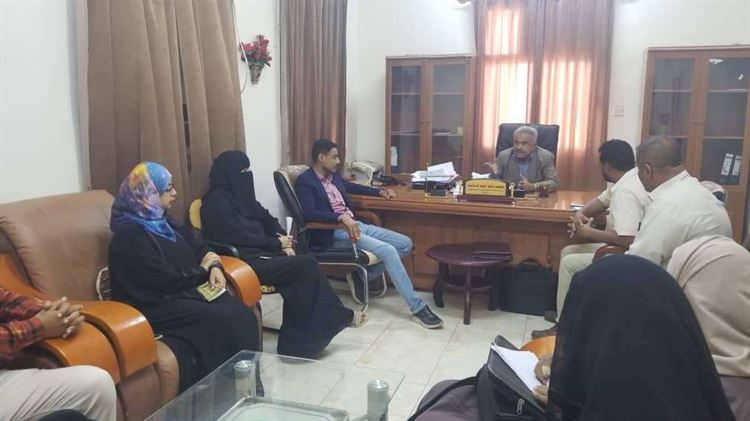 مدير التعليم الفني "الشكلية" يطلع على تقارير رؤساء اللجان الفنية التي زارت  المعاهد التقنية والمهنية بعدن