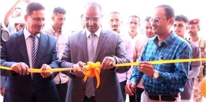 الزعوري يفتتح سكن بازرعة للطالب الجامعي بعدن