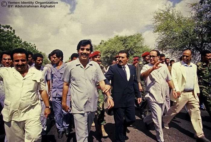 الأخطاء السياسية التاريخية لعلي سالم البيض: تحليل نقدي للوحدة اليمنية