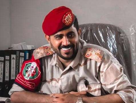 قائد الشرطة العسكرية فرع أبين يعزي قائد محور عتق بوفاة ابن اخيه