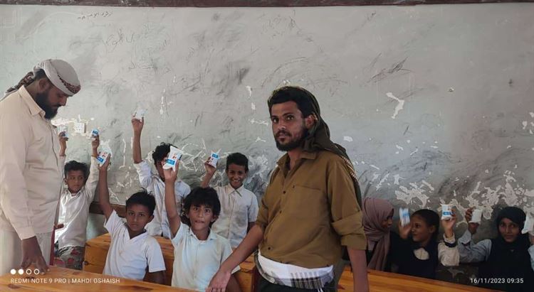 عُشيش يتفقد سير العملية التعليمية بمدرستي الرحبة وحدل بالمحفد.