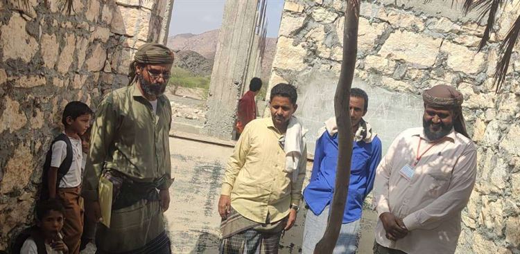 " عُشيش" يتفقد سير العملية التعليمية بمدرستي 14 اكتوبر والوحدة بالمحفد