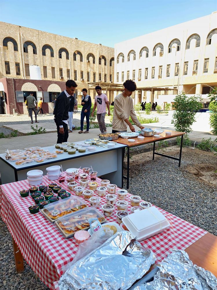 المجلس  الطلابي لكلية الاقتصاد والعلوم السياسية ينظم حملة الطبق الخيري في الكلية