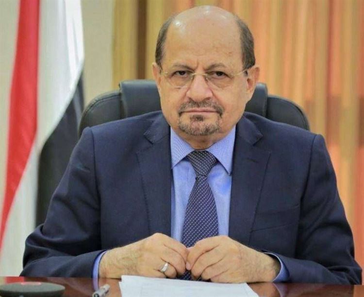 السفير الزنداني يدشن خدمة إصدار البطاقة الشخصية الذكية عبر السفارة