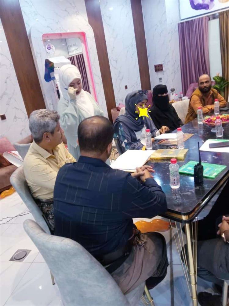 عدن .. تدشين دورة تدريبية بعنوان : العنف القائم على النوع الاجتماعي ( العنف ضد المرأة )