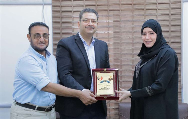 الاتحاد اليمني للإعلام الرياضي يكرّم الخبير في مركز الجزيرة للإعلام رائد عابد