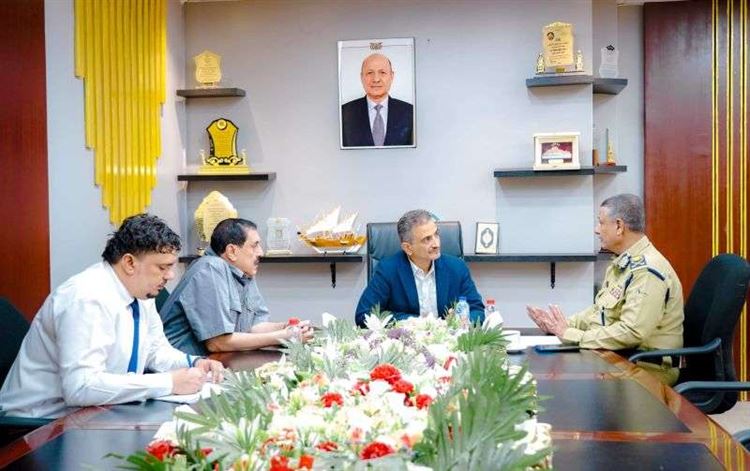 المحافظ لملس يشدد على ضرورة تفعيل آلية مشروع البطاقة الذكية وضبط الهوية ووضع أساس للحكومة الإلكترونية