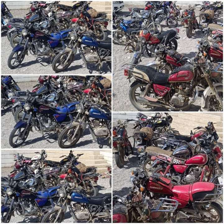 شرطة السير تُنفذ حملة مرورية لضبط المُخالفين بنظم وقواعد السير تمهيداً للحملة الإجبارية للترقيم بمديرية الشحر