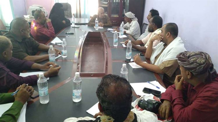 تنفيذي تبن بلحج يعقد إلاجتماع الشهري