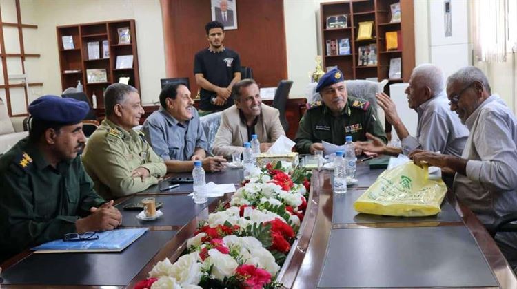 مناقشة سير عمل منظومة الأحوال المدنية لإصدار البطاقة الشخصية الذكية بعدن