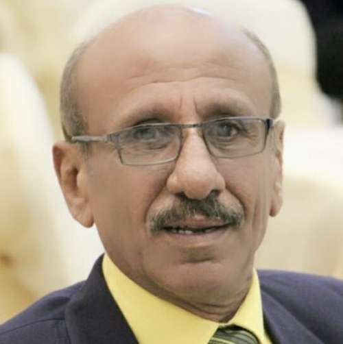 الرقيبي يعزي في وفاة العميد شمس الدين البكيلي