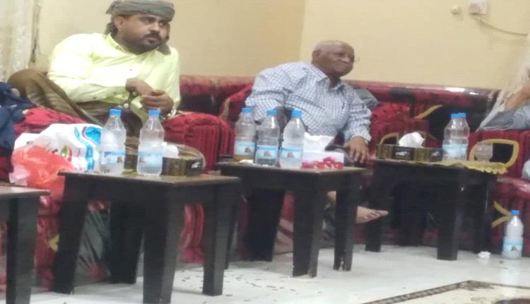 قائد الشرطة العسكرية فرع أبين يزور الفريق فيصل رجب بمناسبة عيد الفطر