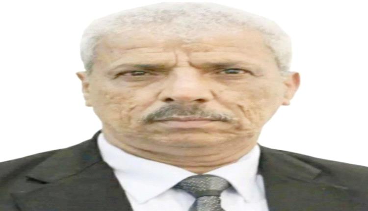 مدير فرع هيئة الكتاب بلحج "رياض" يُعَزِّي محافظ المحافظة "تُركي" في وفاة نجله الأكبر "شائع"