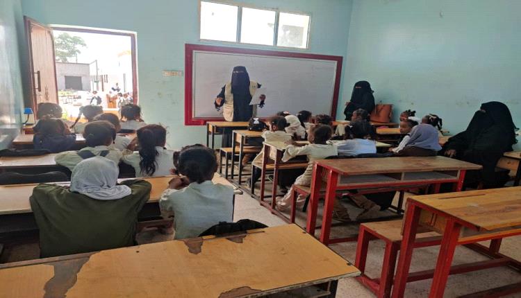 مؤسسة البركة للتنمية بالكود بأبين تواصل  حملتها التوعوية حول وباء الكوليرا في المدارس والقرى المجاورة
