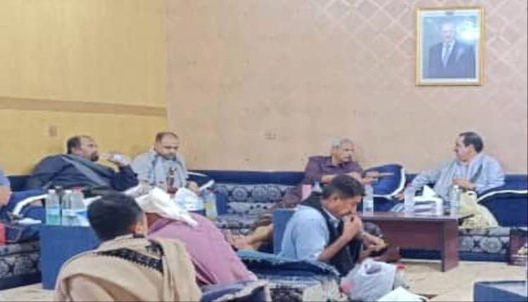 وزير الداخلية وقيادة حزام أبين والمنطقة العسكرية الثانية حضرموت ومحافظ لحج الأسبق يقدمون العزاء لمحافظ لحج بوفاة ولده شائع