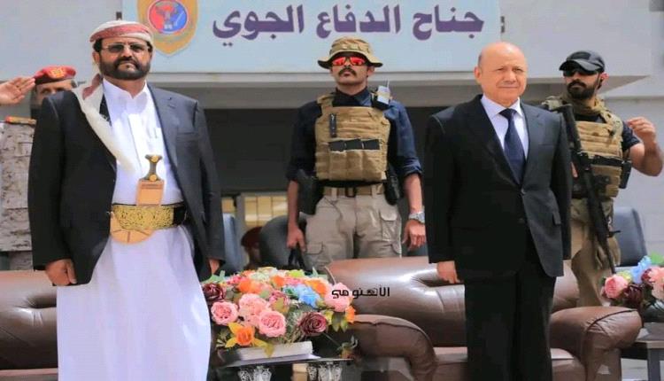 إعلامي سعودي يعلق على زيارة رشاد العليمي لمحافظة مأرب: لن تكون اوضاع اليمن كما كانت قبل الزيارة