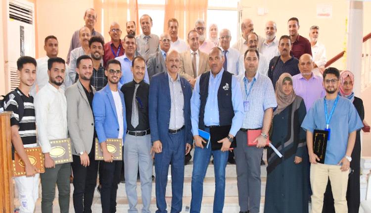كلية الطب بجامعة عدن تدشن مشروع تطوير البنية التحتية التقنية
