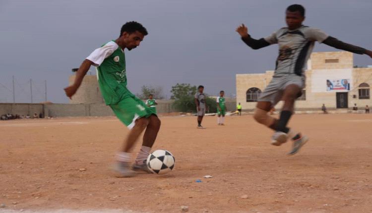 الجيل يتفوق على التحدي بالترجيح ويتاهل للمربع الذهبي من بطولة كأس الفقيد طالب محمد السليماني للفرق الشعبية بمديرية عتق 