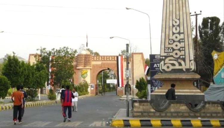 على خلفية تصويره نشاطًا.. الحوثيون يعتقلون طالبًا جامعيًا بصنعاء 
