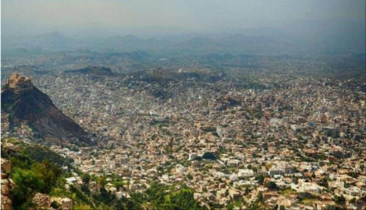قصف حوثي يستهدف مواقع عسكرية بتعز
