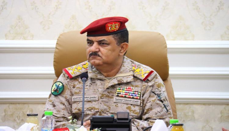وزير الدفاع يعلن موقفه من مليونية عشال 