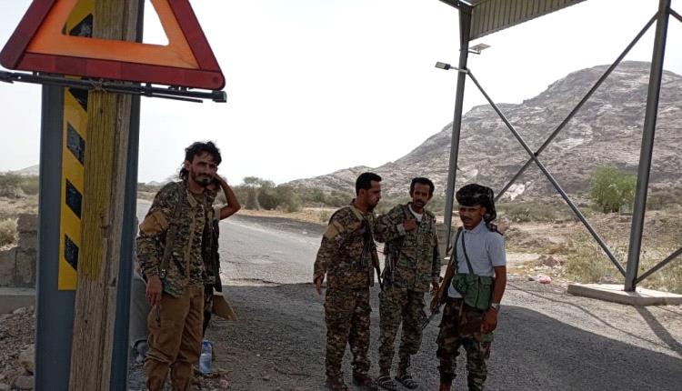 بتكليف من قائد القطاع جمال الصالحي .. عمليات حزام مودية القطاع الخامس يتفقد النقاط الامنية ويهنئهم بعيد الاضحى