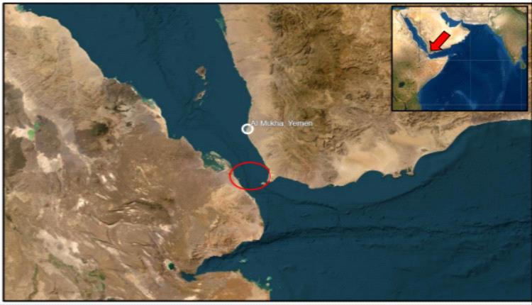 بعد استهداف سفينتين.. حادث غامض جنوب المخا 