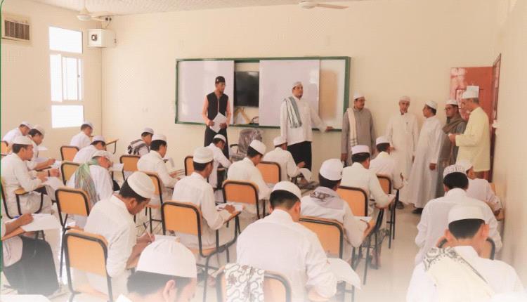 رئيس جامعة الوسطية الشرعية يدشن امتحانات الفصل الدراسي الثاني للعام الجامعي 2024/2023م 
