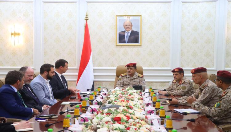 وزير الدفاع يناقش مع وكيل الامين العام للامم المتحدة تأمين موظفي المنظمات الأممية