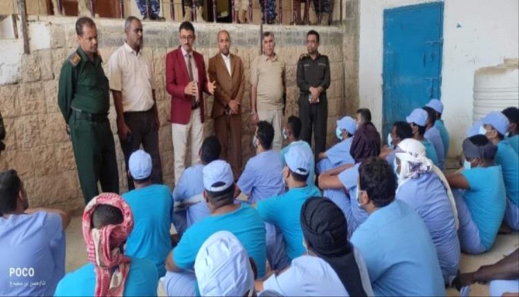 جزائية حضرموت تفرج عن 113 سجينًا على ذمة قضايا جنائية
