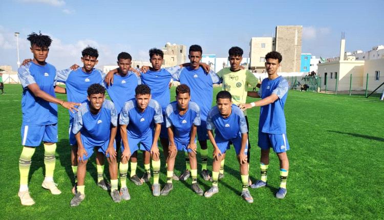 الشرق يحقق فوزا على الهلال في البطولة الرمضانية لكرة القدم لأندية محافظة سقطرى
