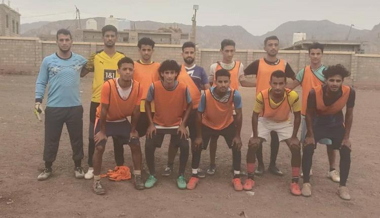 الذئاب يقصي الصقور   ويصعد الى نصف النهائي  في دوري الثمير الرمضاني بردفان .