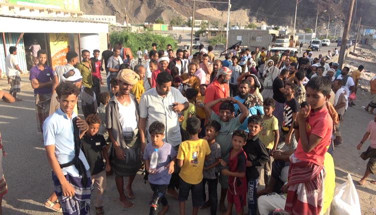 أهالي منطقة فقم ينظمون وقفة احتجاجية 
