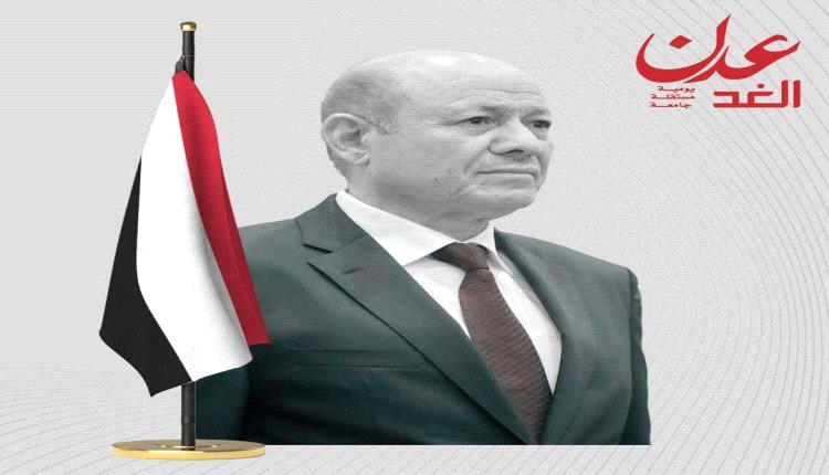 عاجل.. الرئيس العليمي يعود إلى عدن قادمًا من الرياض
