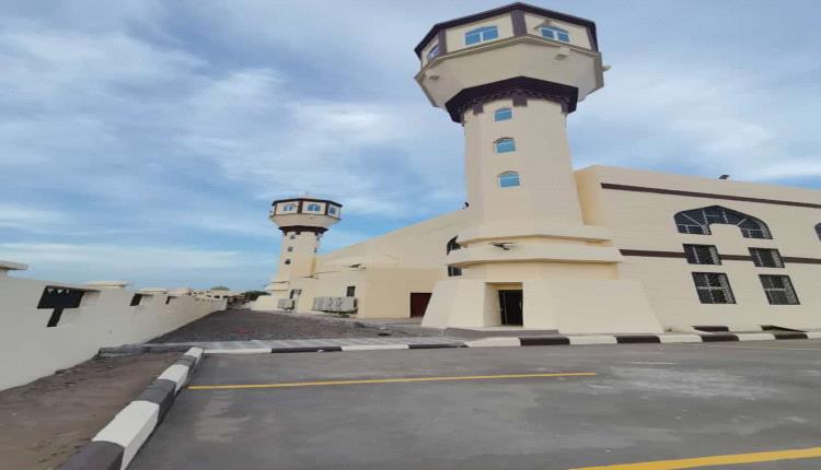 افتتاح مسجد الجامعة بمدينة الشعب في عدن