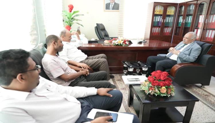 مدير عام صحة عدن يزور المركز الوطني للتثقيف والإعلام الصحي بوزارة الصحة