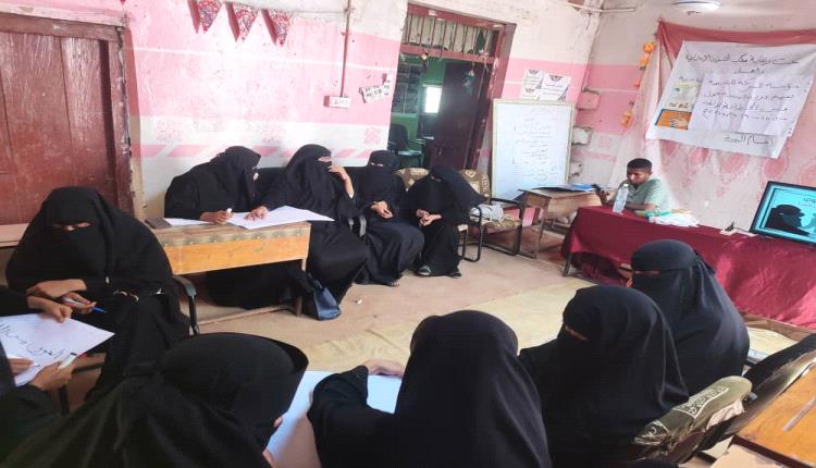 مؤسسة البركة للتنمية تختتم الدورة التدريبية في فن الخطاب والالقاء 