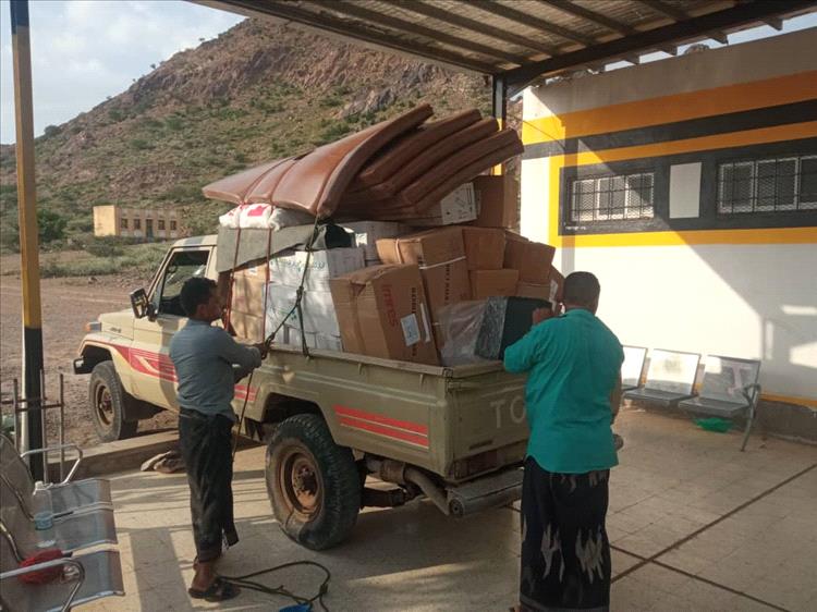 الضالع …منظمة إنقاذ تنقذ المحجر صحي تورصة بالازارق بالادوية والمحاليل الوريدية