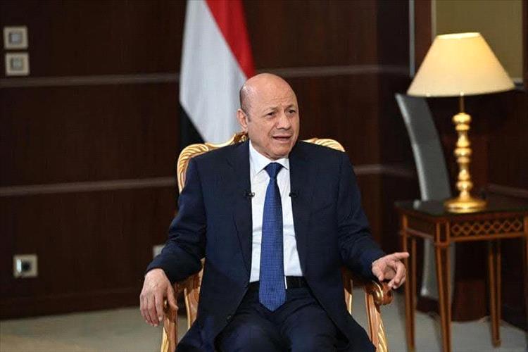 الرئيس العليمي يغادر عدن متوجهًا نحو الرياض