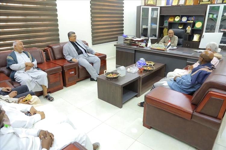 نائب رئيس الجامعة لشؤون الطلاب يستقبل المهنئين بعيد الفطر المبارك