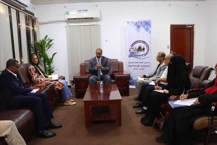 الوزير الزعوري يبحث مع "الأوتشا" خطة الاستجابة الإنسانية في اليمن