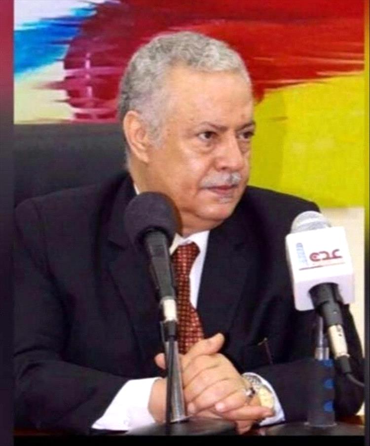 المستشار المفلحي يهنئ العولقي بتكليفه رئيساً لهيئة الأراضي والمساحة والتخطيط العمراني
