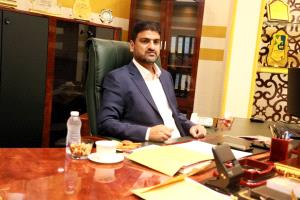المدير التنفيذي لشركة النفط اليمنية يزور فرع ساحل حضرموت ويطلع على جاهزية منشأة خلف بالمكلا