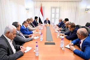الرئيس العليمي: مواجهة الحوثي تبدأ من الداخل بتوحيد الصفوف.. والشرعية شريك لا غنى عنه في استعادة الدولة
