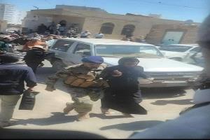 إحباط عملية إرهابية بمحكمة الحجرية في التربة.. المتهم ارتدى زيًا نسائيًا وتسلّل بمواد متفجرة